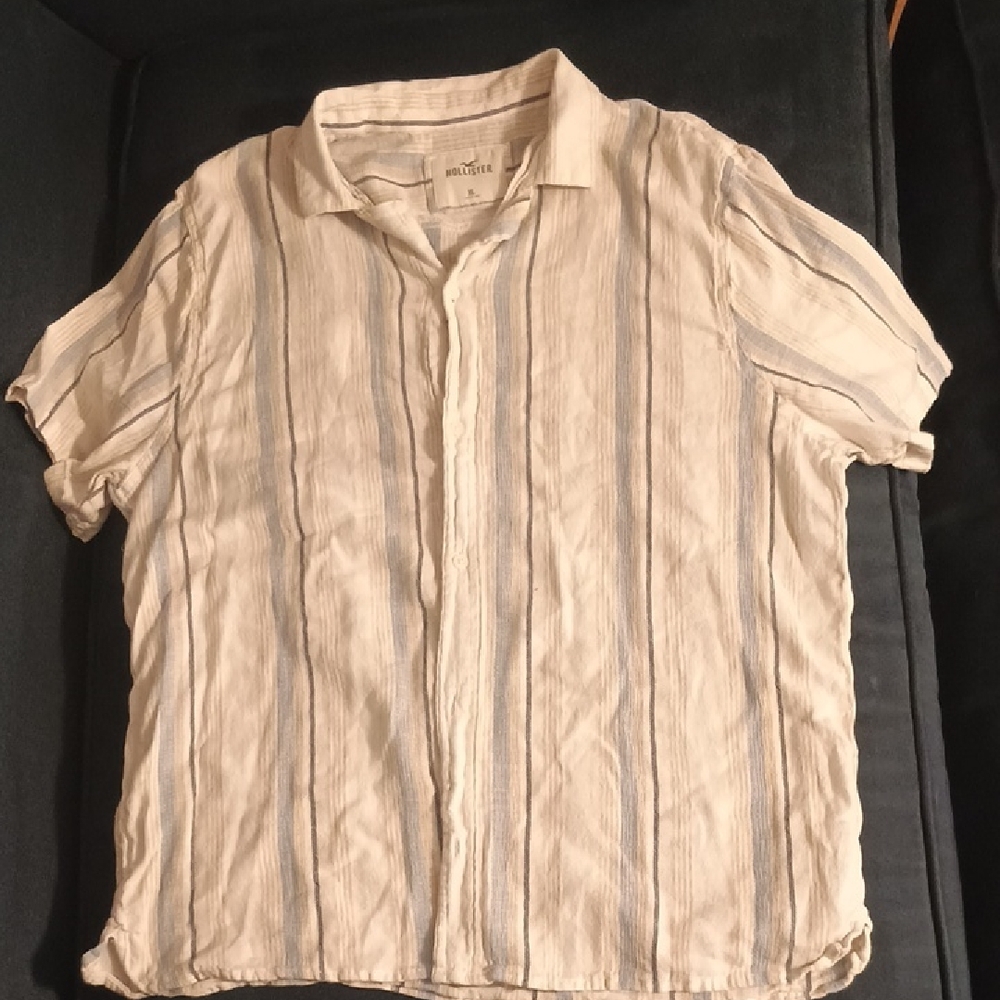 Hollister Cream and Blue Casual Button Down Shirt